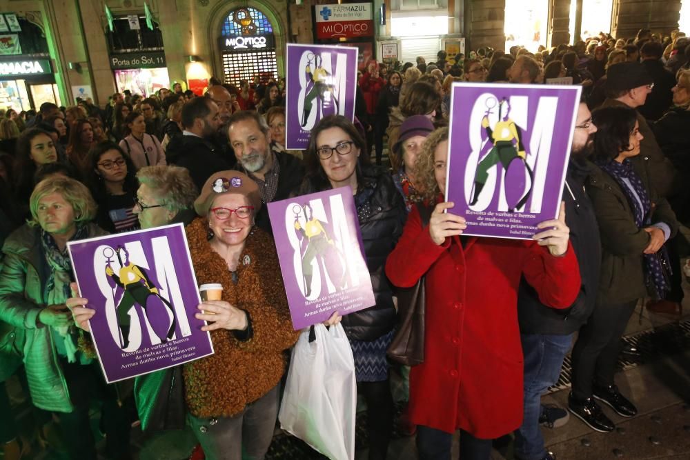 Miles de personas recorren las calles de Vigo en la manifestación central del 8-M