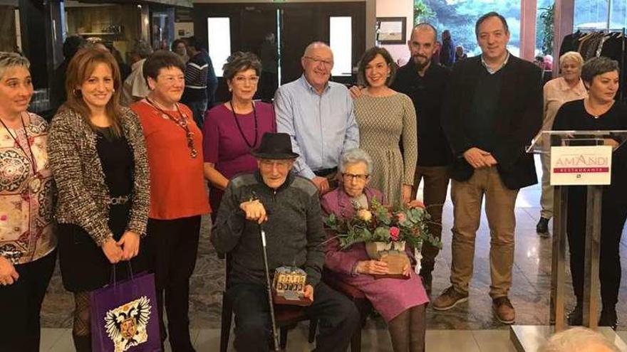 Villaviciosa reconoce a María Sagrario Solís y Saturnino Lorda como &quot;Abuelos del año&quot;