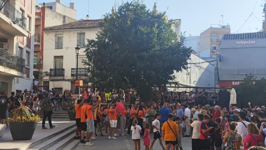 Protestas contra la alcaldesa de Chiva por la cancelación del Torico