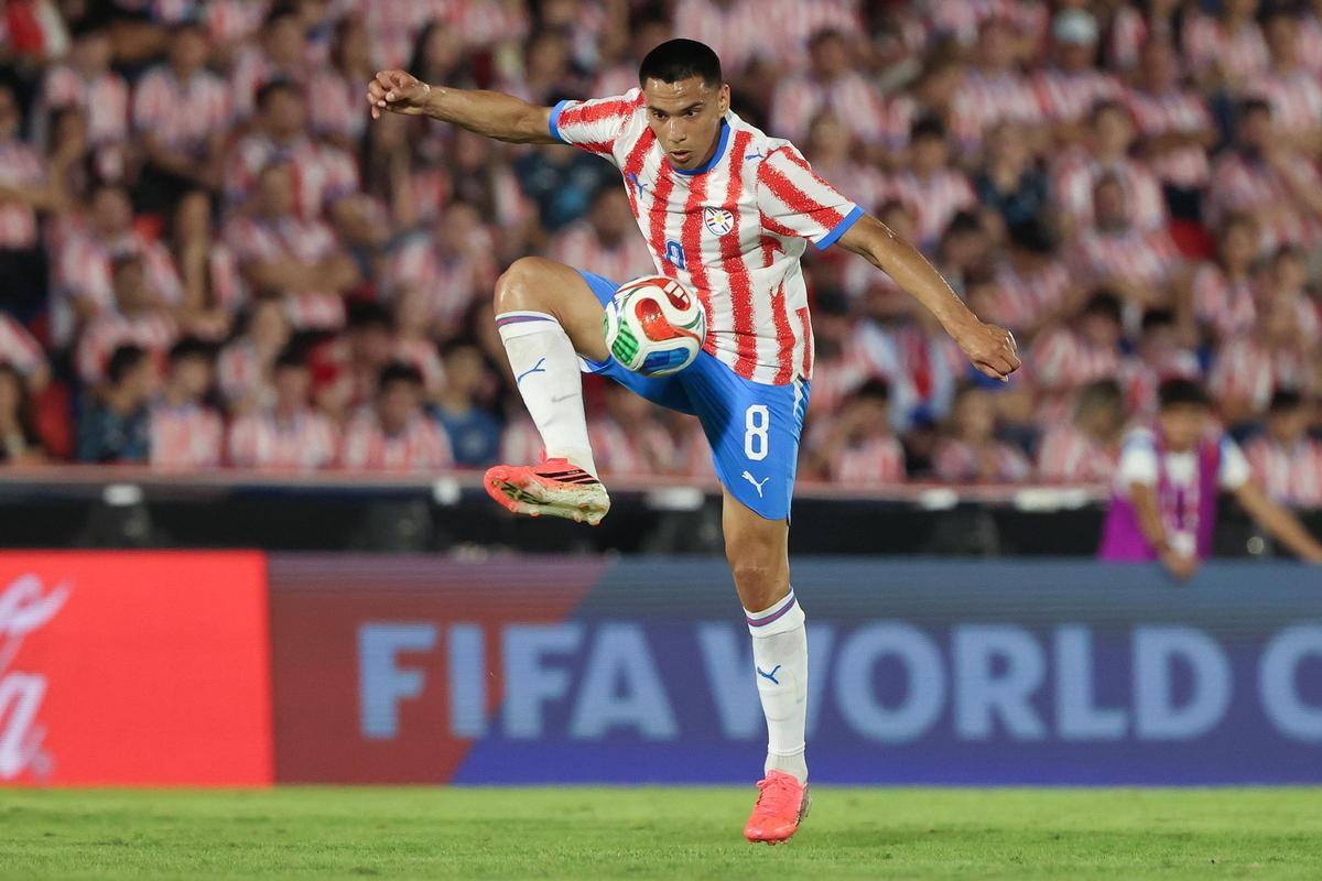 Diego Gómez con Paraguay