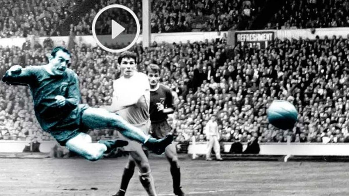 La història d’Ian St John: El gimnasta de l’àrea La història d’Ian St John: El gimnasta de l’àrea