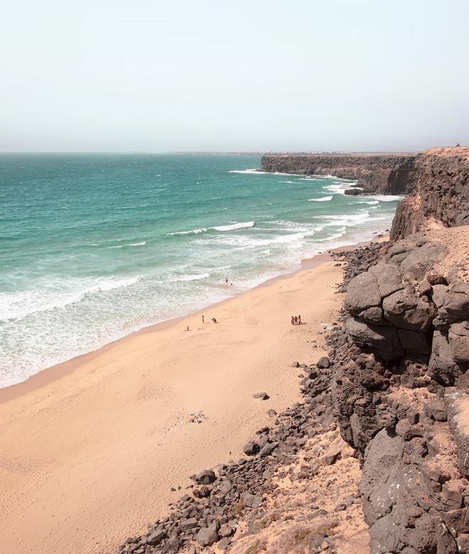 Fuerteventura es un paraíso para amantes del surf y el windsurf