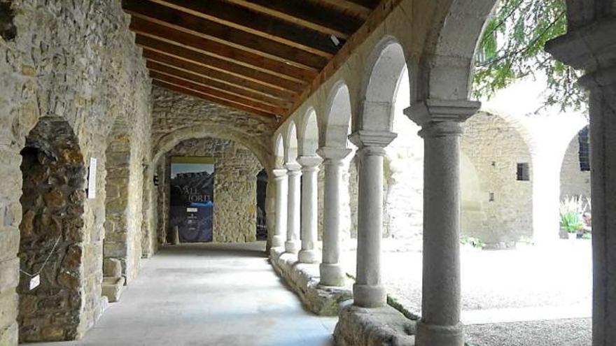 Claustre del monestir de Sant Llorenç, que dóna accés al museu