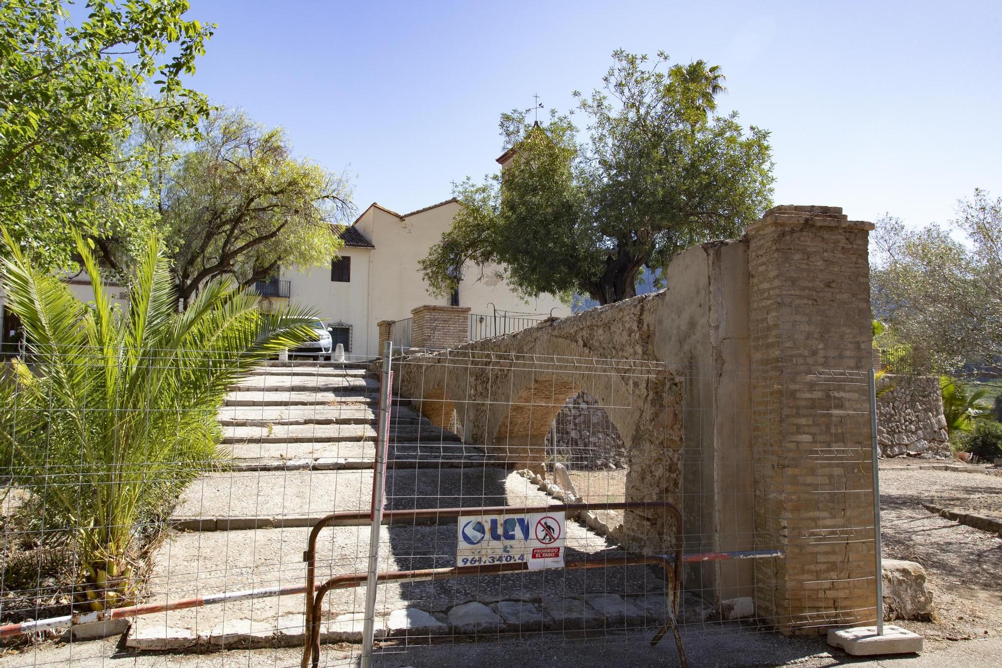 La reparación de goteras abre el proceso para restaurar el Convent d’Aigües Vives como hotel