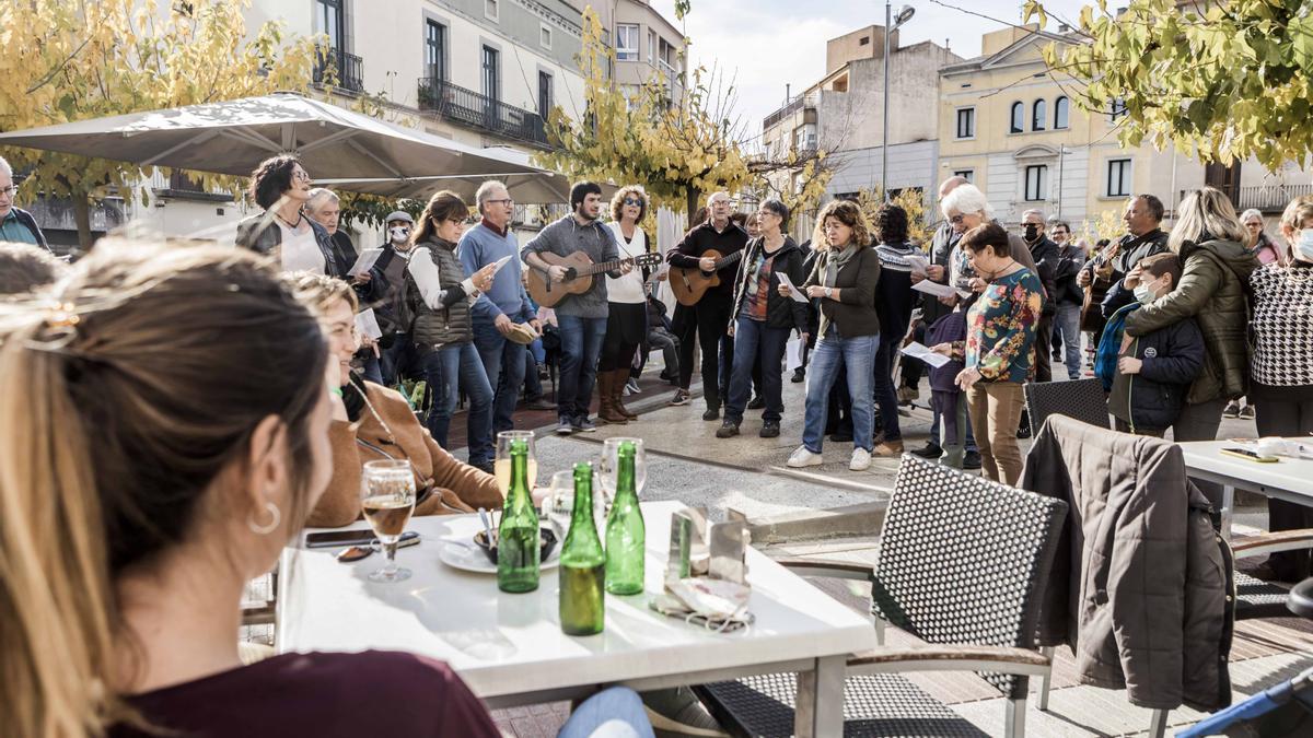 El vermut cantat del Càntut.