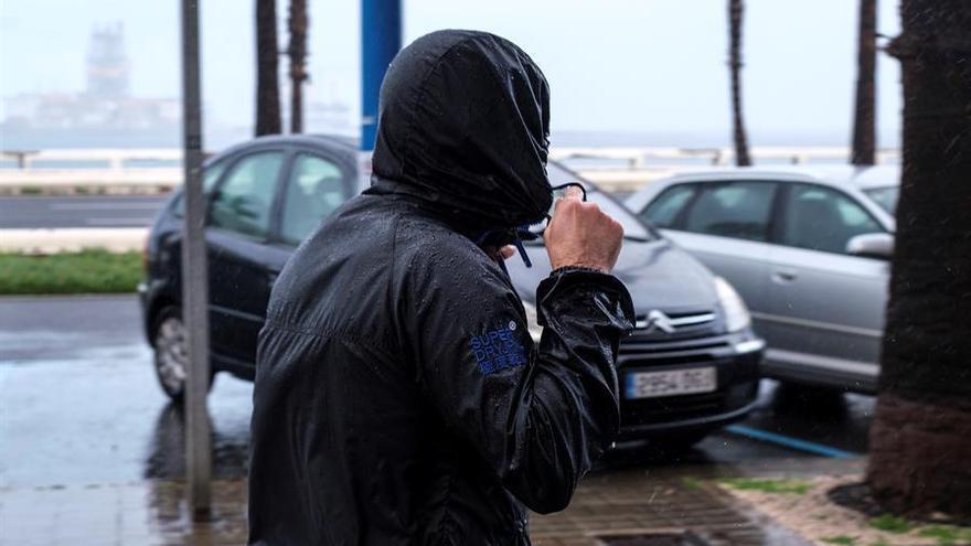 Lluvias débiles y temperaturas en ascenso