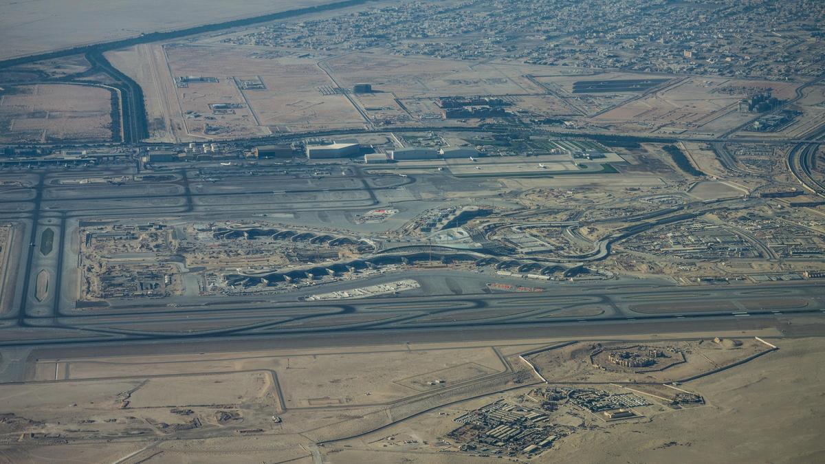 Vista aérea del aeropuerto de Abu Dabi.