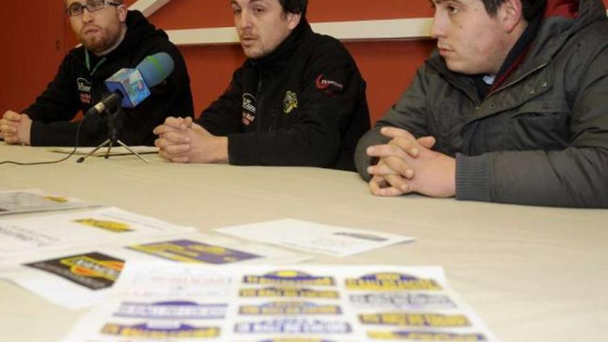 Martínez, Novas y Varela, ayer, durante la presentación de la campaña comercial. // Bernabé/Javier Lalín