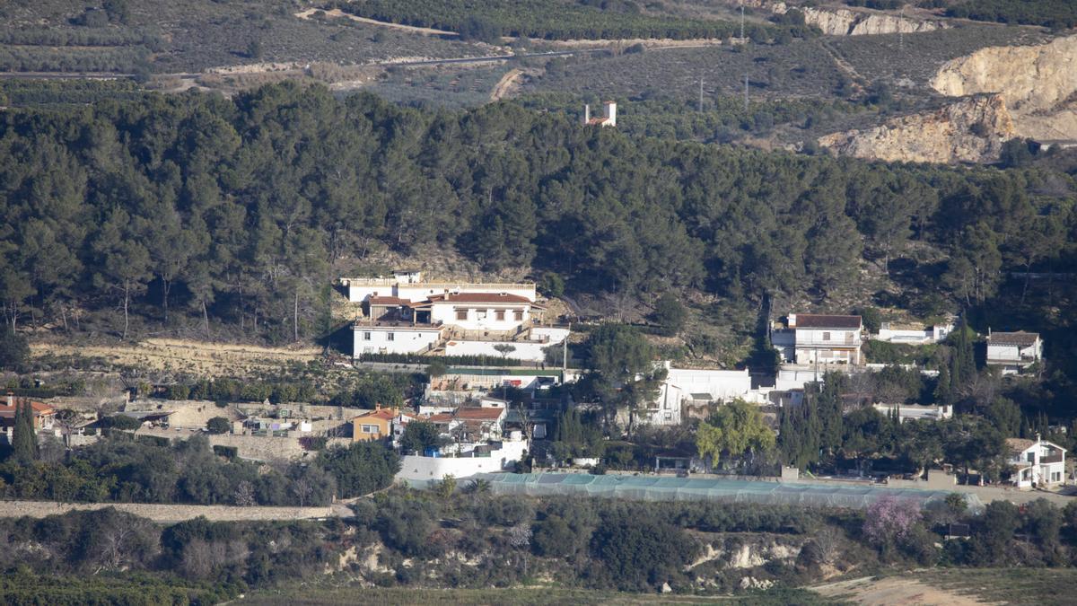 Viviendas en el diseminado del Carraixet de Xàtiva.