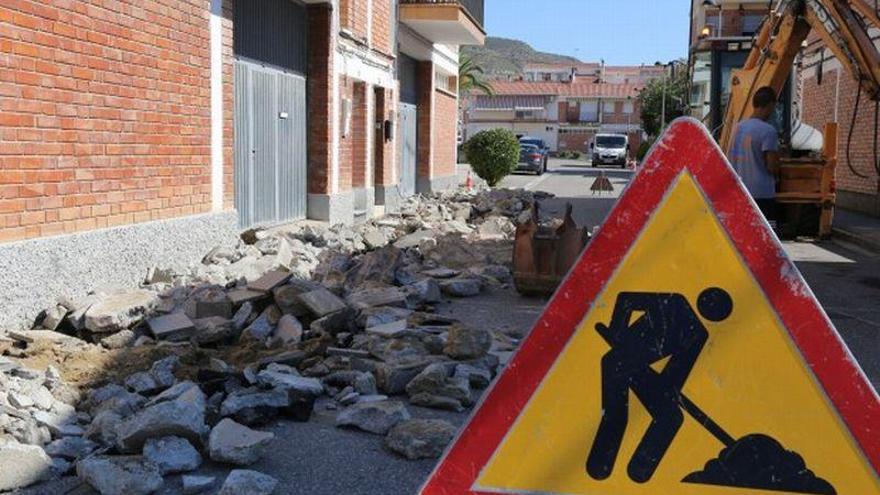 Los consistorios aragoneses ya pueden repetir constructor para las obras menores