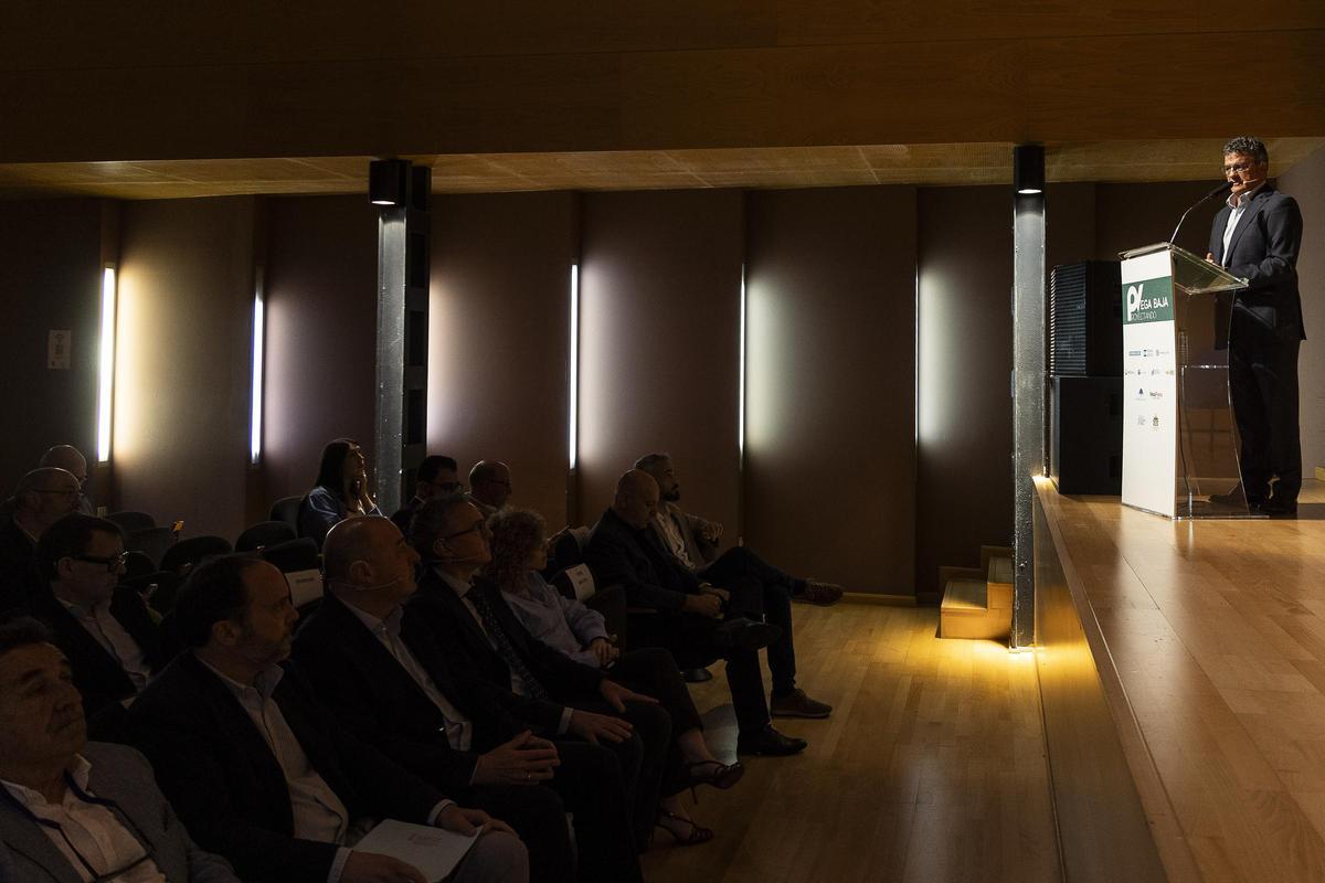 Orihuela presenta los avances en el proyecto de ciudad en la jornada "Proyectando Vega Baja" impulsada por INFORMACIÓN Orihuela presenta los avances en el proyecto de ciudad en la jornada "Proyectando Vega Baja" impulsada por INFORMACIÓN