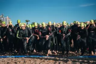 La Triatló 100x100 HALF d'Empuriabrava supera el seu rècord de participació amb més de mil inscrits