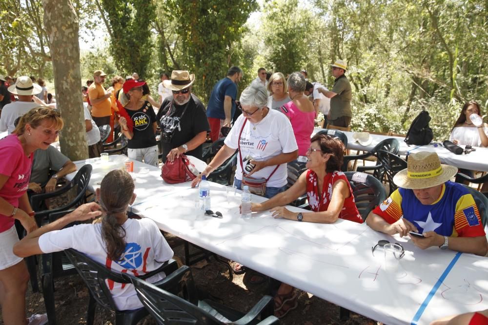 Caminada de l'ANC a les platges de l'Alt Empordà