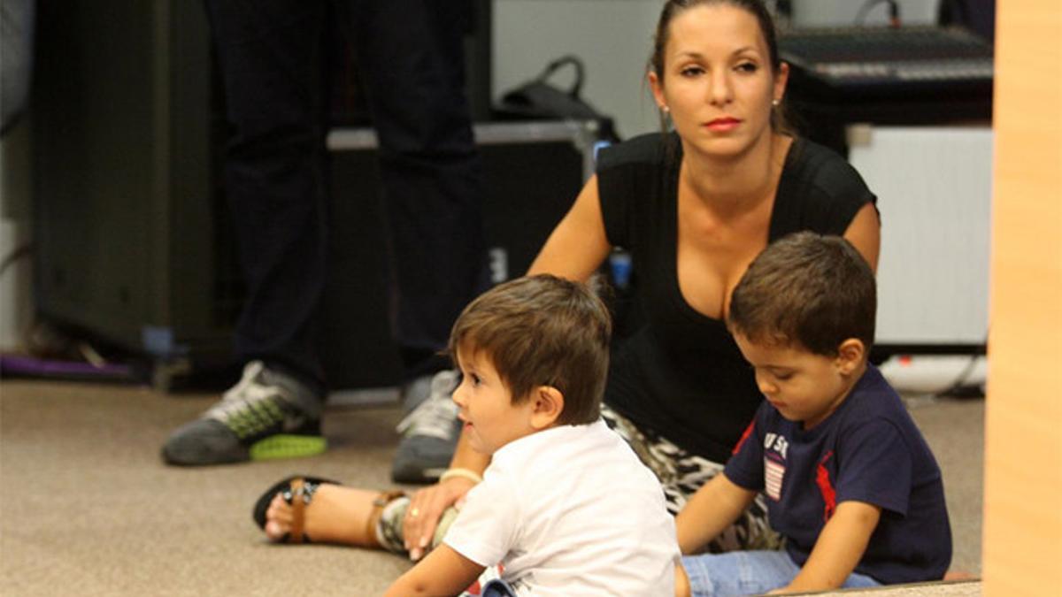 Los hijos de Pedro y Messi fueron protagonistas de la rueda de prensa