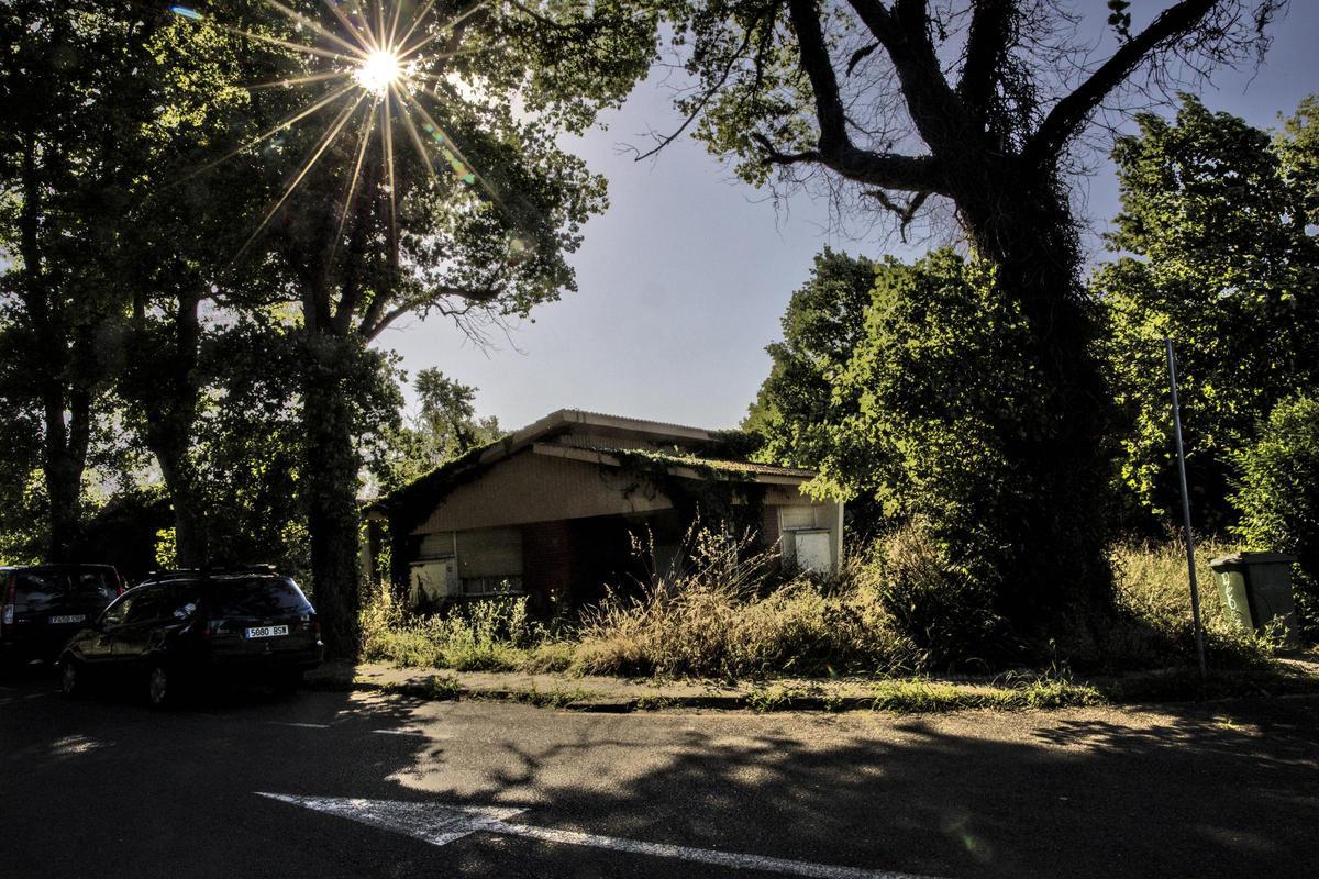 Ciudad de vacaciones de Perlora abandonada