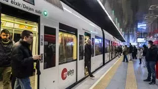 Un incendio en Paiporta provoca retrasos en la red de metro