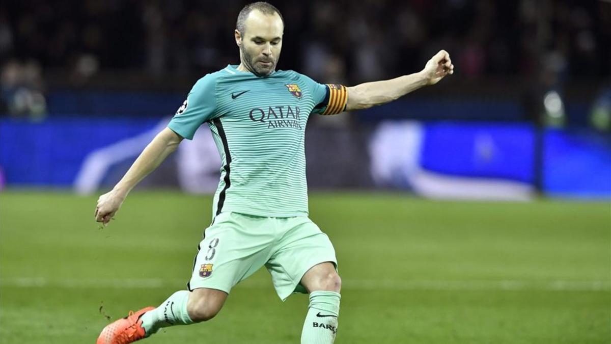 Iniesta, en el partido de París