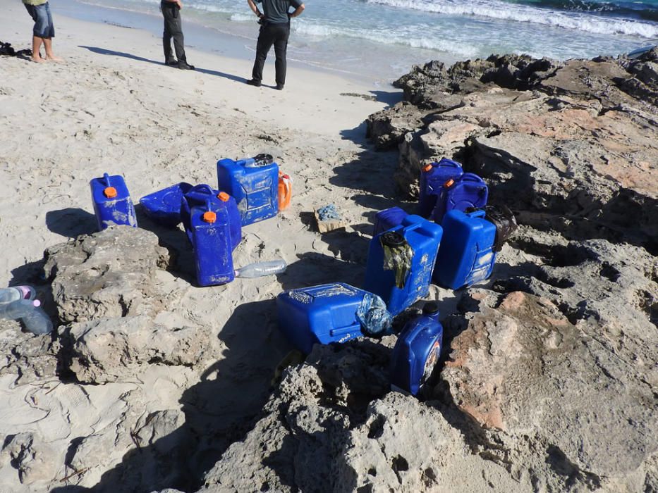 Llega una patera a Formentera