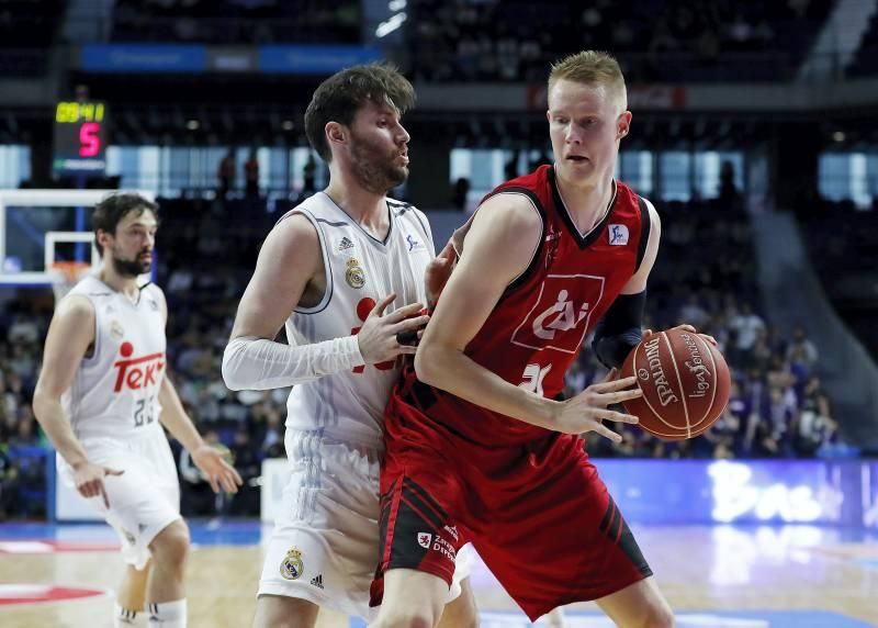 Las imágenes que nos ha dejado la derrota del CAI Zaragoza frente al Real Madrid (96-84)