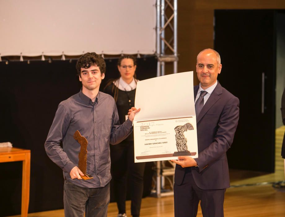 Entrega de premios del Consejo Social en el ADDA