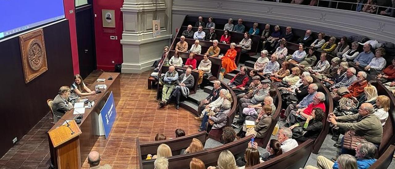 Presentación de 'Años de vida' en el Paraninfo de la Universidad de Zaragoza