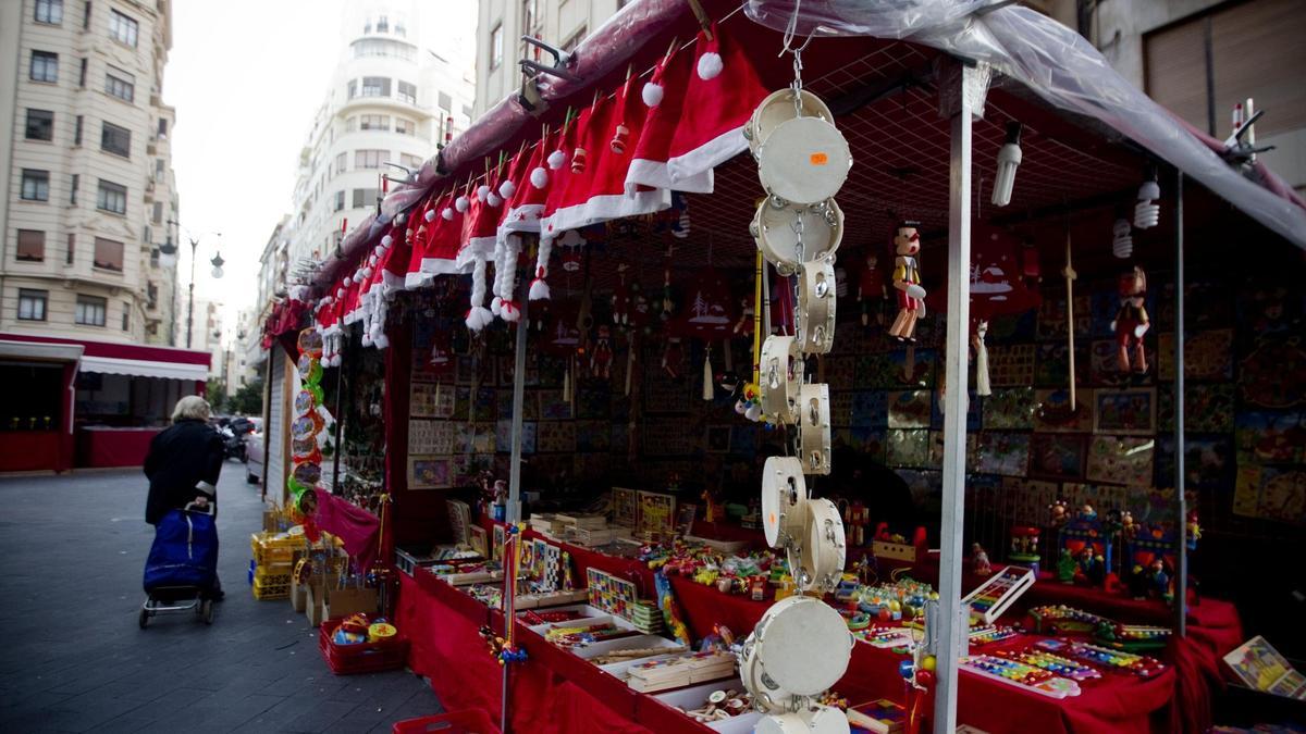 Imagen del mercadillo en 2013, en la calle Hospital