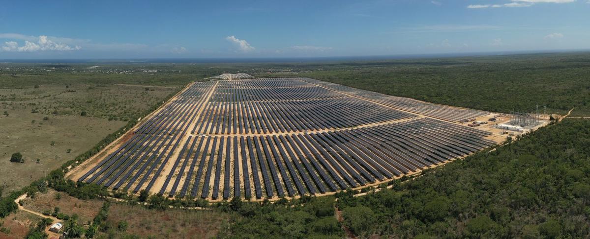 Vista general del parque fotovoltaico Cumayasa 1, inaugurado hoy junto al Cumayasa 2 por el grupo gallego.