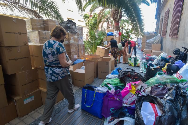 Recogida de ayuda para los damnificado de La Palma en UGT