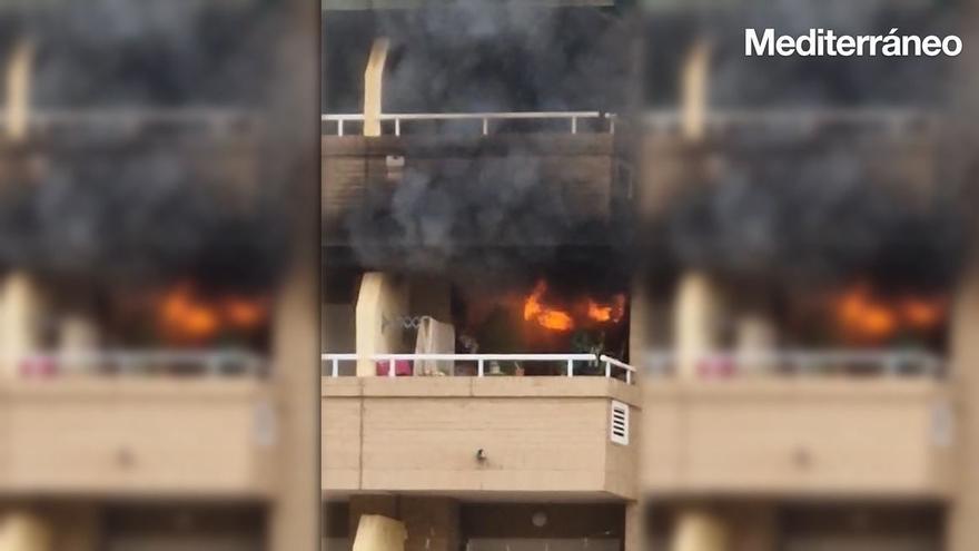 Vídeo: Incendio en Marina d&#039;Or