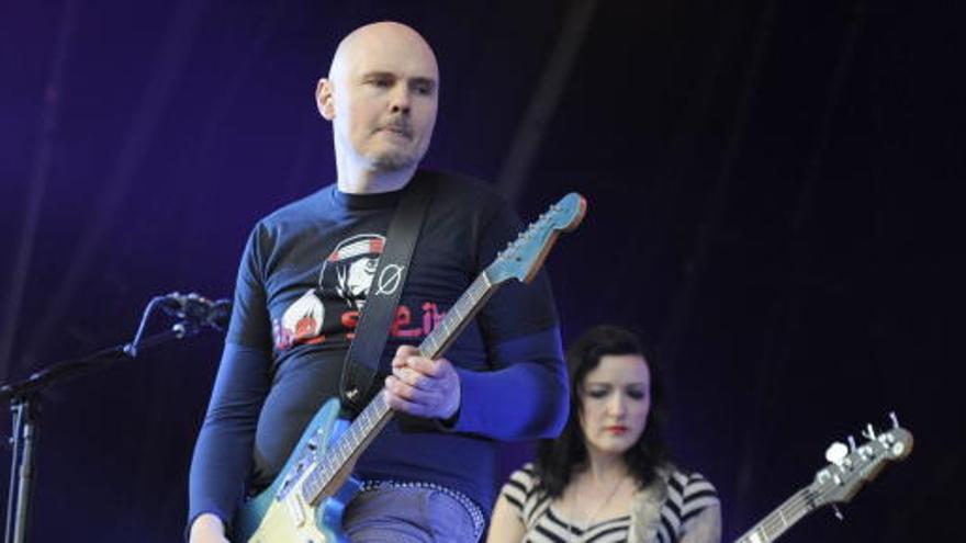 Billy Corgan durante una actuación.