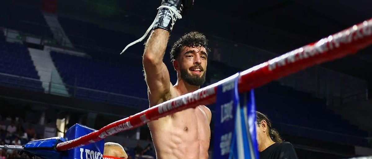 José Luis Navarro Jr. "El Cazador", campeón de España de los pesos supermedios.