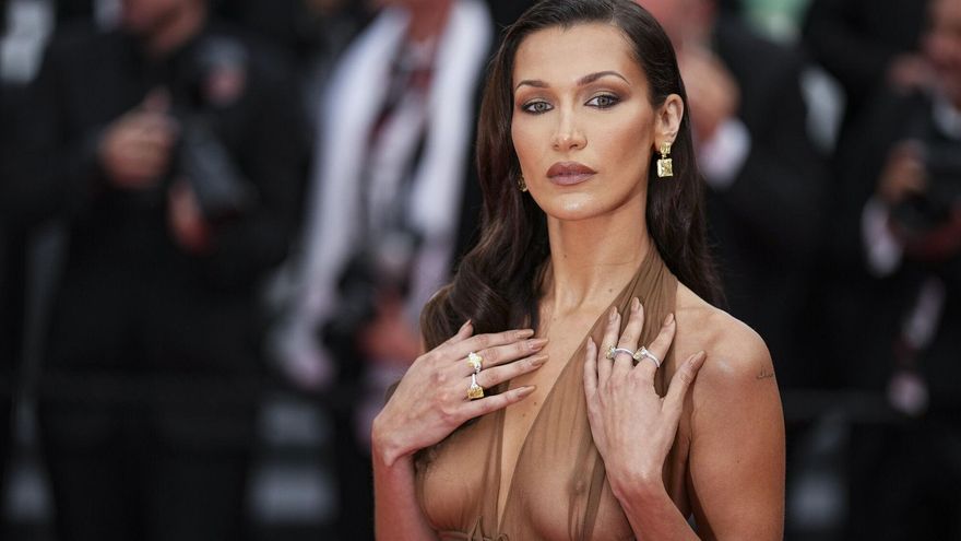 Veto al &#039;Naked dress&#039; en Cannes: ¿por qué el festival prohíbe a las estrellas pisar la alfombra roja medio desnudas?