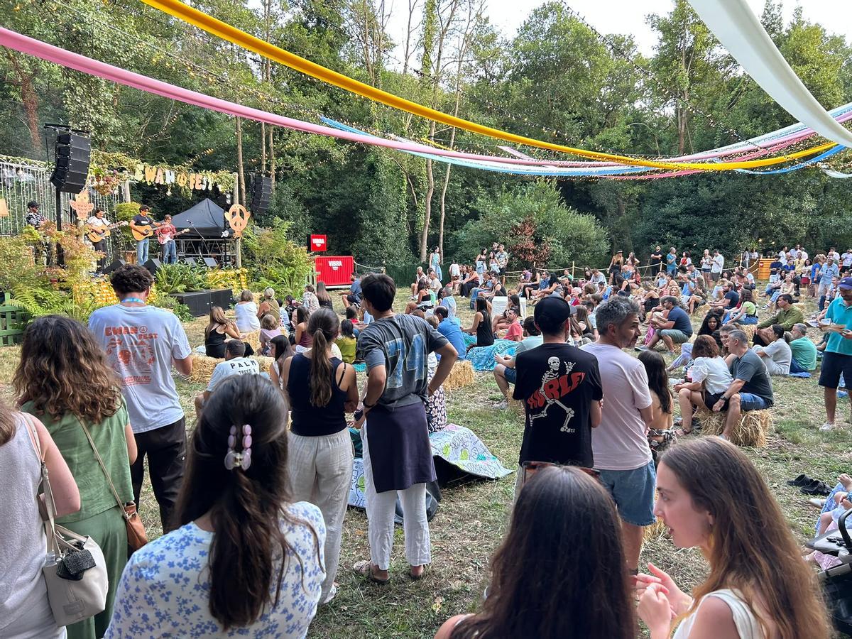 EN IMÁGENES: El Songs for an Ewan Day reconquista Salinas en el bosque del Agüil