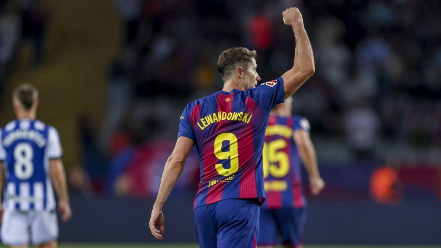 La alineación del Barça en Sevilla: entran Araujo y Lewandowski