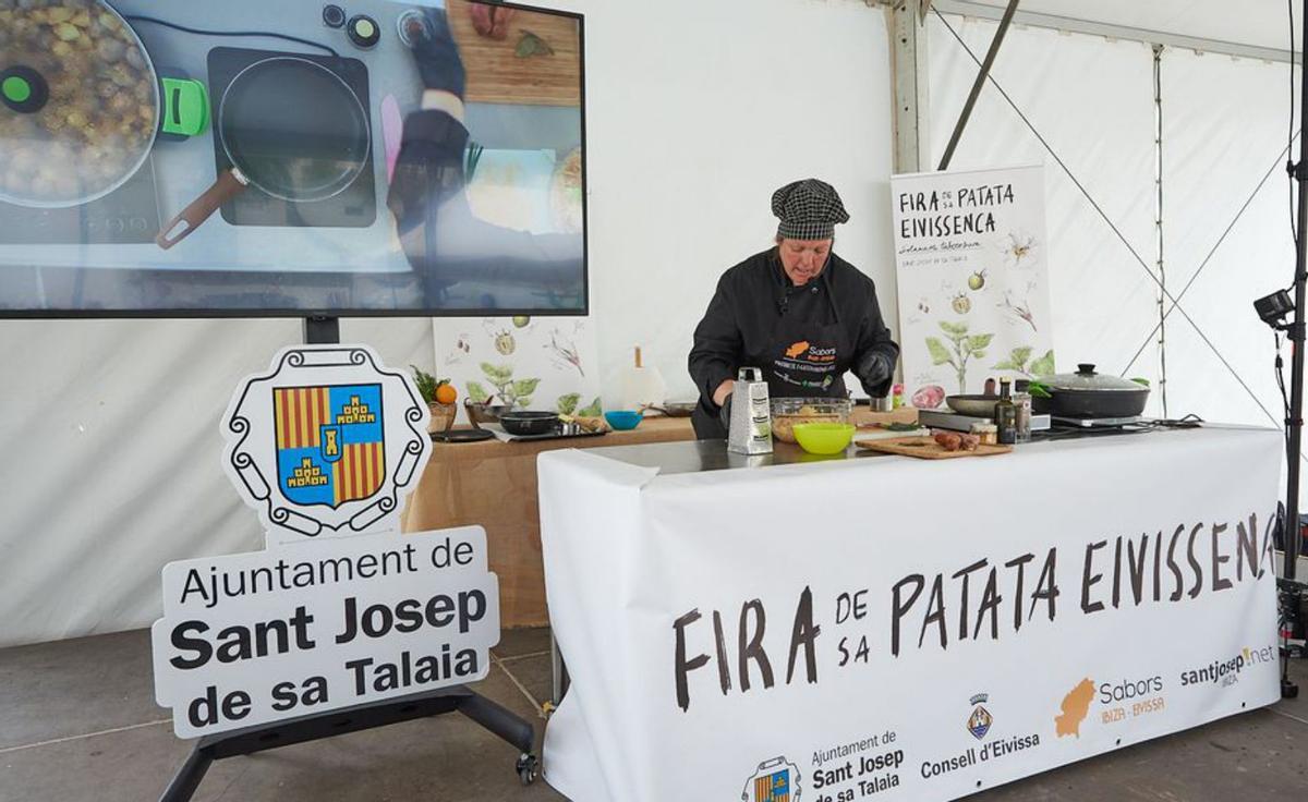 La Fira de la Sal permite conocer ses Salines desde un punto de vista cultural.