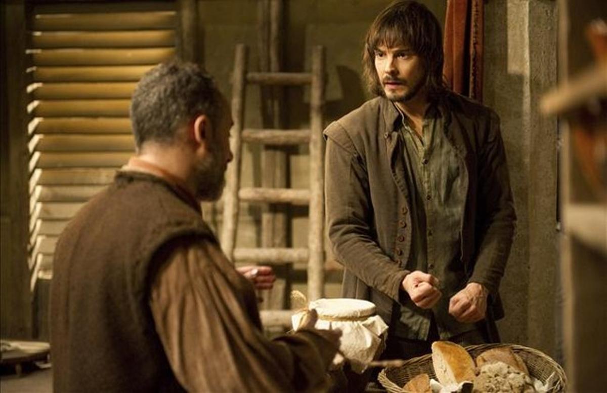 L’actor David Janer, com a Gonzalo de Montalvo, en una escena de la sèrie ’Águila Roja’. L’actor David Janer, com a Gonzalo de Montalvo, en una escena de la sèrie ’Águila Roja’.
