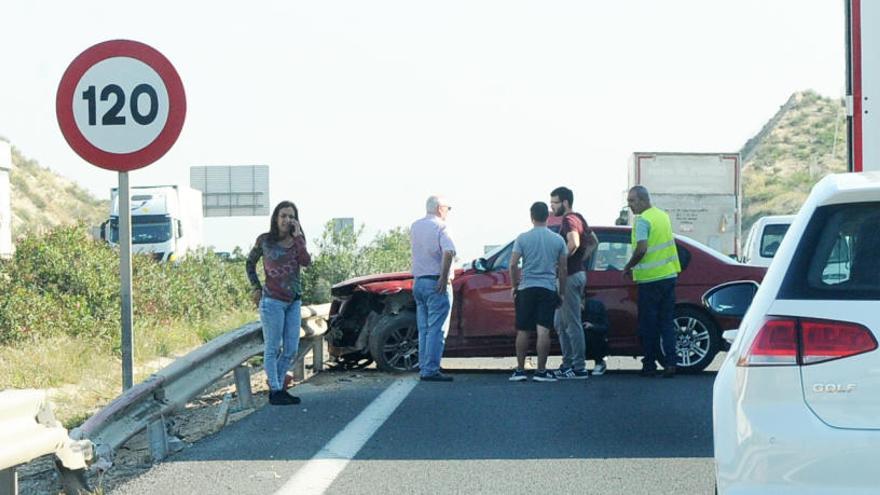 Un momento del siniestro, esta mañana.