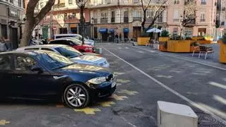 Los vecinos de la Petxina están hartos: “Los coches se han adueñado de la supermanzana”