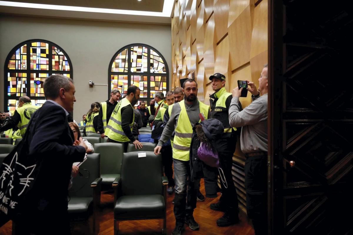 Polémica en el Pleno del Ayuntamiento de Zaragoza