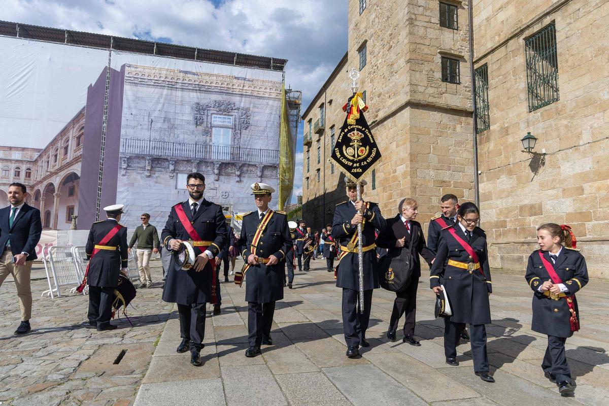 D. Víctor Suárez Gondar: "La Semana Santa de Santiago ya late en los muros de la ciudad"