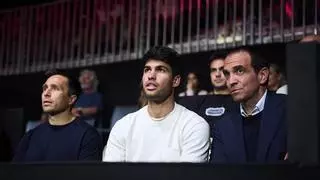 Carlitos Alcaraz buscó refugio en otro deporte que le apasiona, el pádel