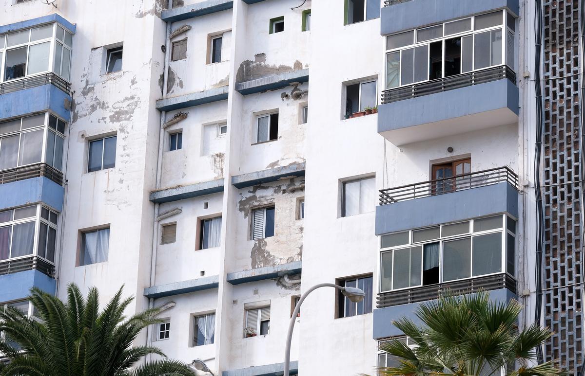 Fachada de las viviendas de El Batán.