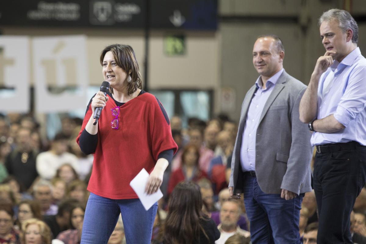 Mitin de Unidas Podemos con Rosa Pérez, Martínez Dalmau y Héctor Illueca en Feria València, en 2019.