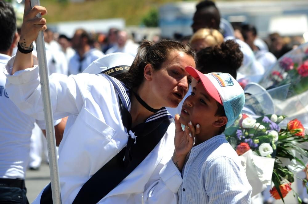 Multitudinaria procesión marítima para honrar a la patrona del mar y de los marineros