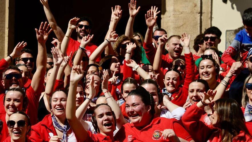 La falla Porta del Sol- La Canyada celebra el primer premio en Paterna