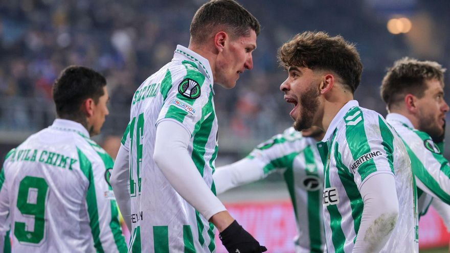 El Betis golea al Gante y ya mira a los octavos de la Conference