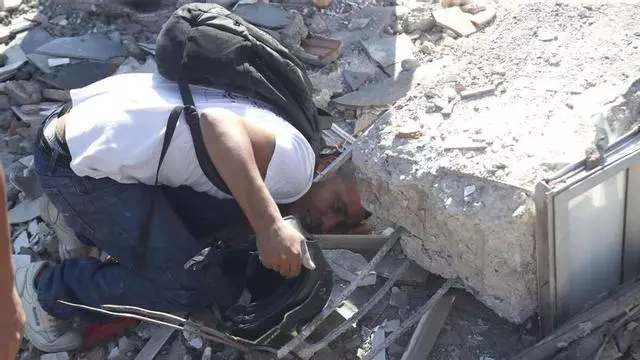 Españoles en el terremoto de Colombia: Se da por hecho que el goteo de víctimas no dejará de crecer y el balance oficial supera ya el centenar