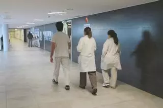 Sanidade inyecta casi 160 millones de euros para sustituciones y ampliaciones de jornada