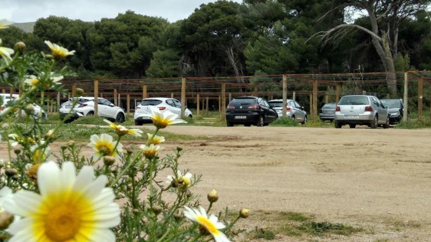 Der aktuelle Parkplatz an der Cala Agulla muss schließen