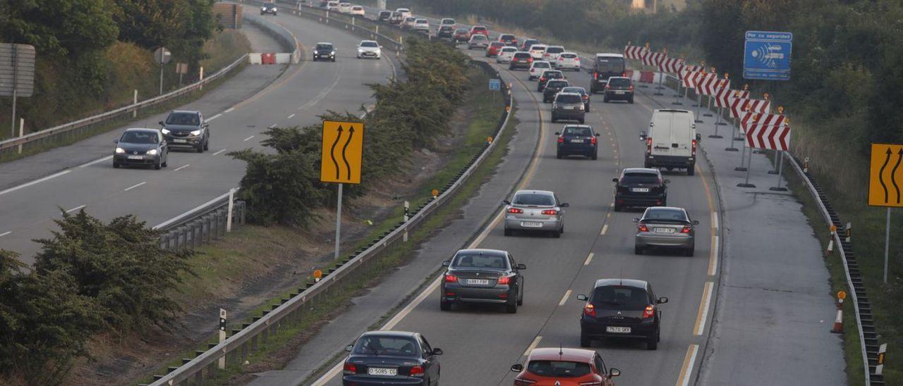 Tráfico en la autopista Y (A-66), en el centro de Asturias.